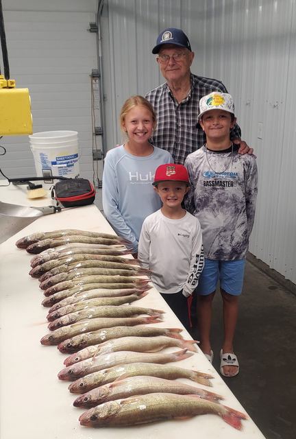 Kemnitz Family from Mobridge with Walleye